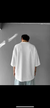 تيشيرت بطبعة عصرية